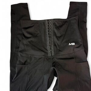 High-Waist Black Sculpting Leggings with Front Closure